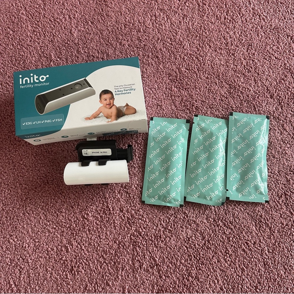 Inito Fertility Monitor for iPhone 14 Pro + 3 tests